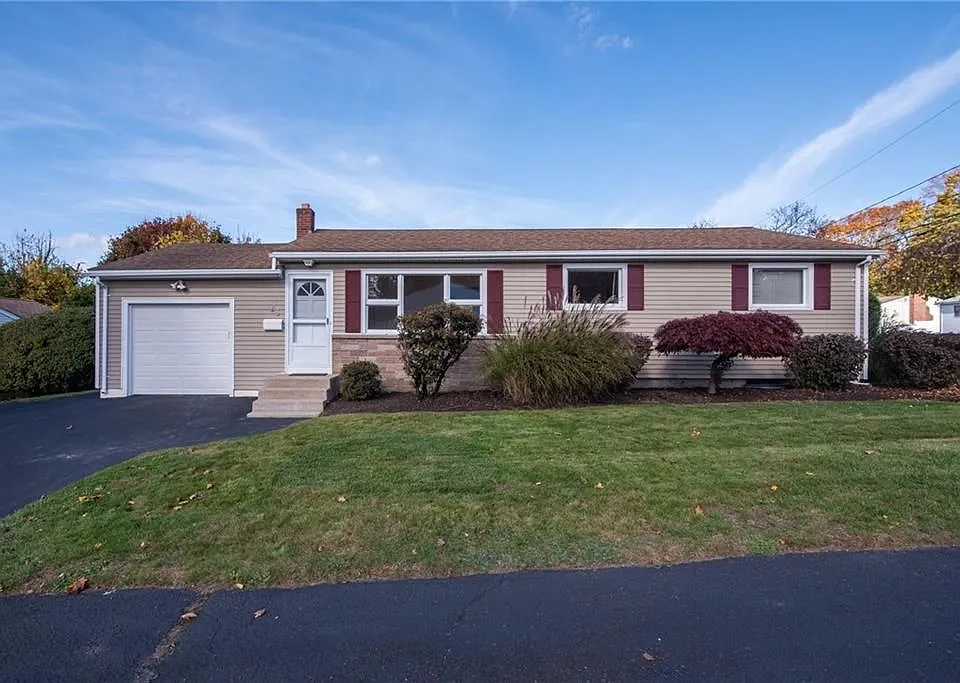 25 Stony Brook Dr