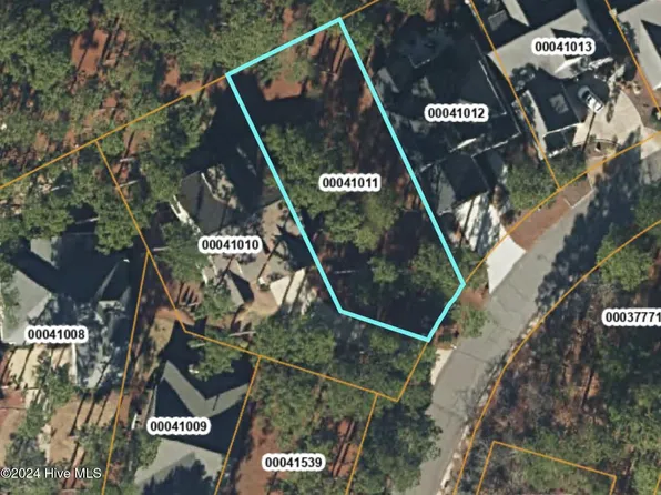34 Dungarvan Lane, Pinehurst, NC 28374