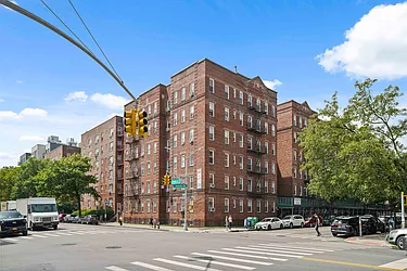 1900 Quentin Road, #B25