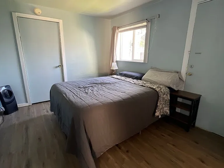 2421 Central Ave — Photo 8