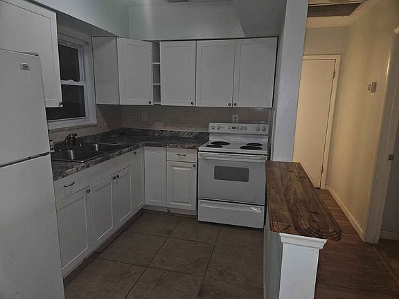 2nd image of 789 95th Ave N Unit B
