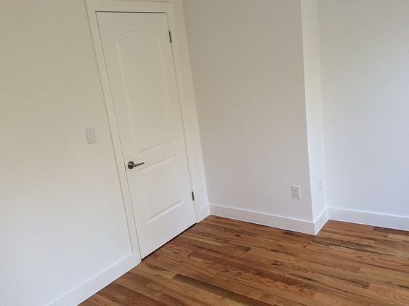 3rd image of 6008 Cooper Ave