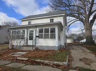 607 Sycamore St, La Porte City, IA 50651