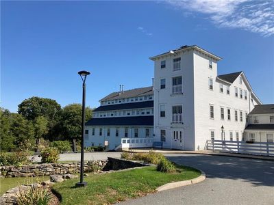 40 Web Ave APT 9, North Kingstown, RI, 02852