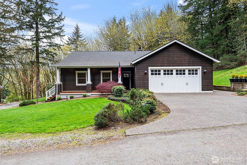 3rd image of 9715 Crescent Valley Drive NW