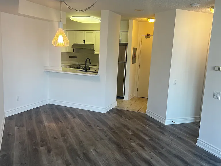33 Empress Ave #616 — Photo 7
