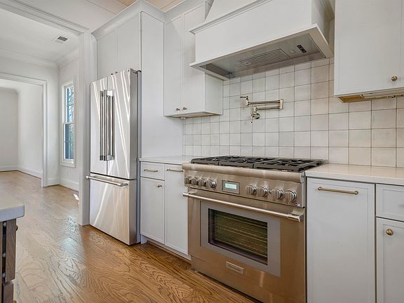 5th image of 1125 Ninas Way