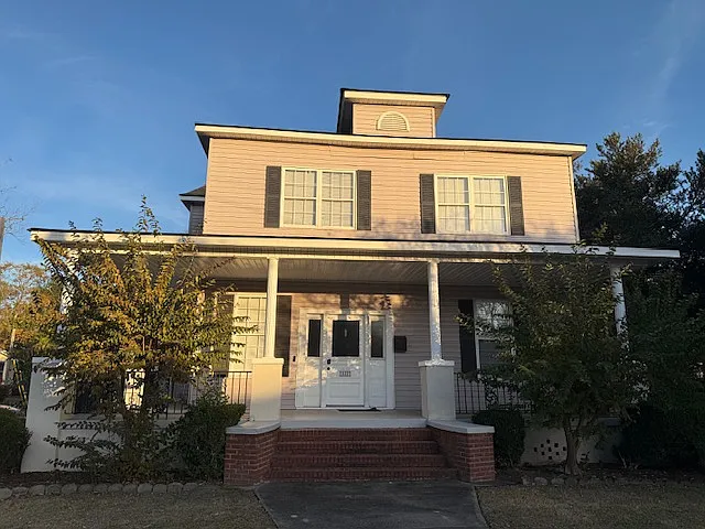 4 bed, 3.5 bath, 2928 sqft, $1,000 — Photo 2