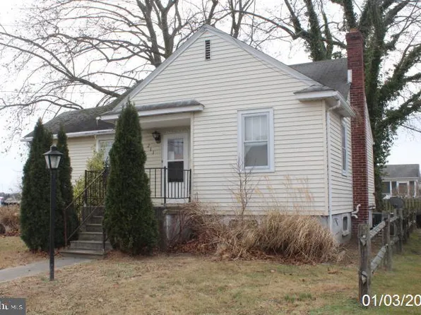211 Highland Ave, Pennsville, NJ 08070