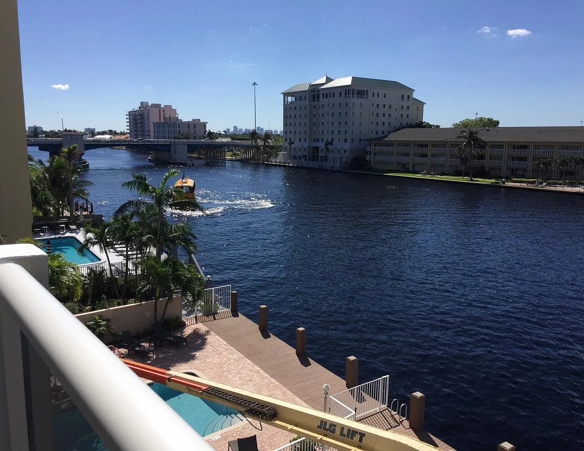 2 bed, 1100 sqft, $5,500 — Photo 1