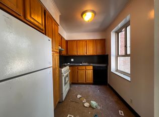 19614 69th Ave #1B, Fresh Meadows, NY 11365