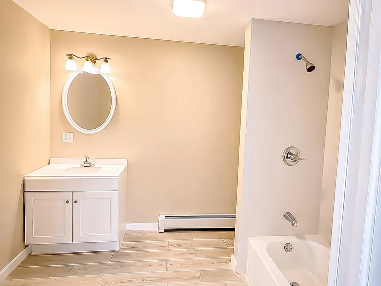 181 Pine St #1 — Photo 10