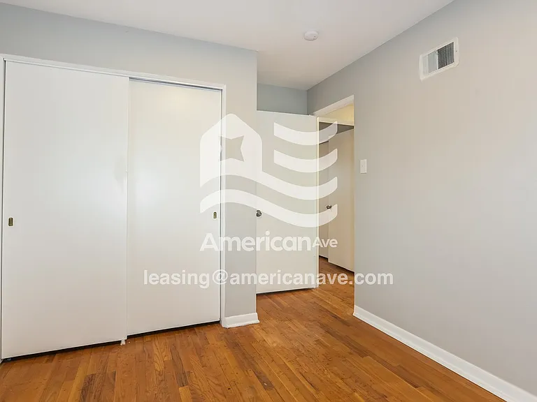 1328235_011_wm_-_bedroom_13523634.jpg