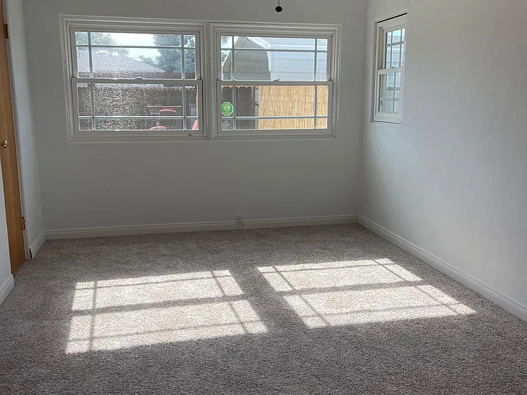 2984 Buena Vista Ave — Photo 4