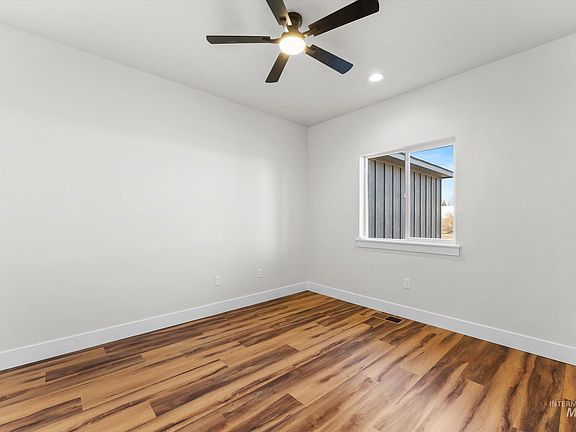 5th image of 1705 Ruth Ln