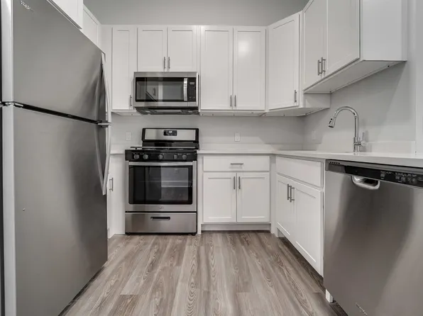 660 Grand Street image 1 of 30