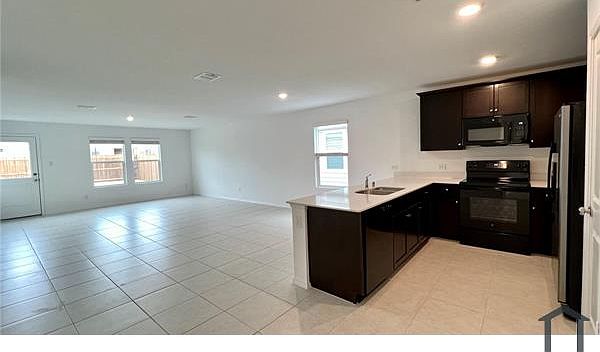 1st image of 224 Jasmine Dr
