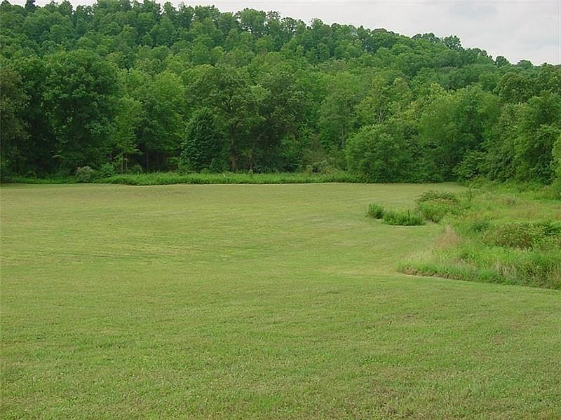 2nd image of 438 Little Creek Rd