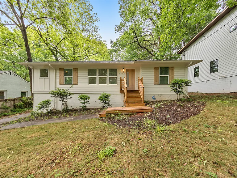 1346 Wichita Dr SW — Photo 31