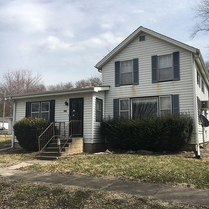 1st image of 230 E 4th St