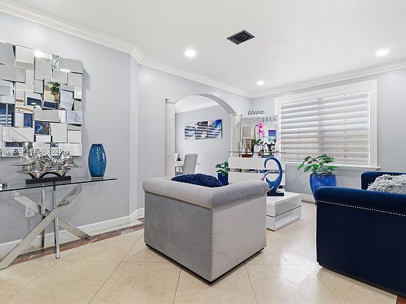 5th image of 10816 SW 247th St