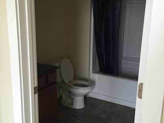 4th image of 1042 W Park Reserve Way APT 205
