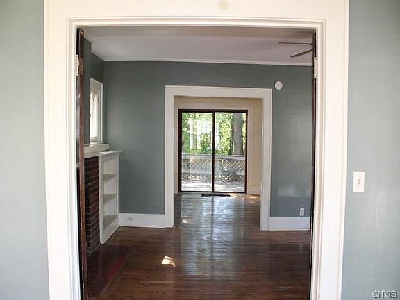 4th image of 278 Genesee Park Dr