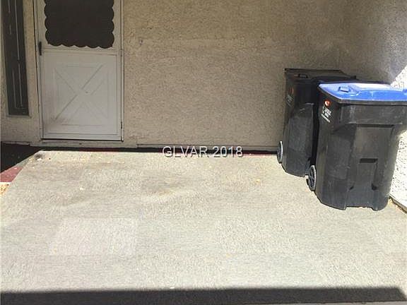 5th image of 566 Jane Ln