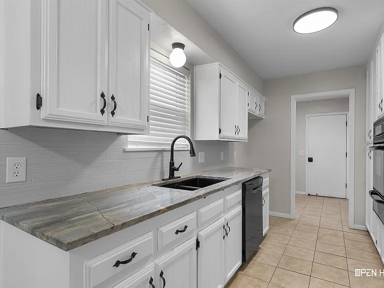 4916 Big Bend Dr — Photo 9