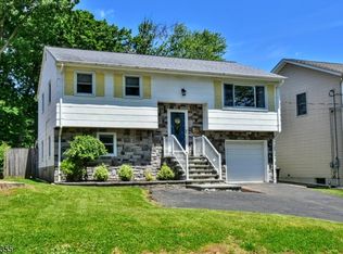 202 Lake Shore Dr, Parsippany-Troy Hills Twp., NJ 07034