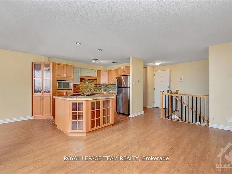 515 Saint Laurent Blvd #644 — Photo 3