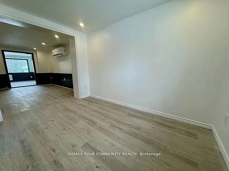22 Clifton St #MAIN FLOOR — Photo 13