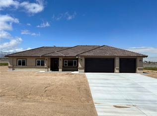 9928 Seven Palms Dr, Oak Hills, CA 92344