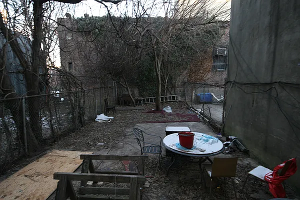 Rented by Rental Solutions Inc | media 35