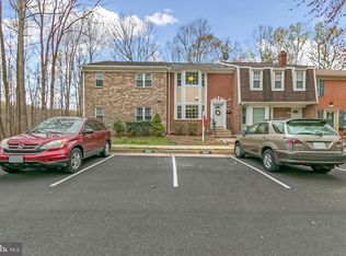9133 Galbreth Ct, Springfield, VA 22153