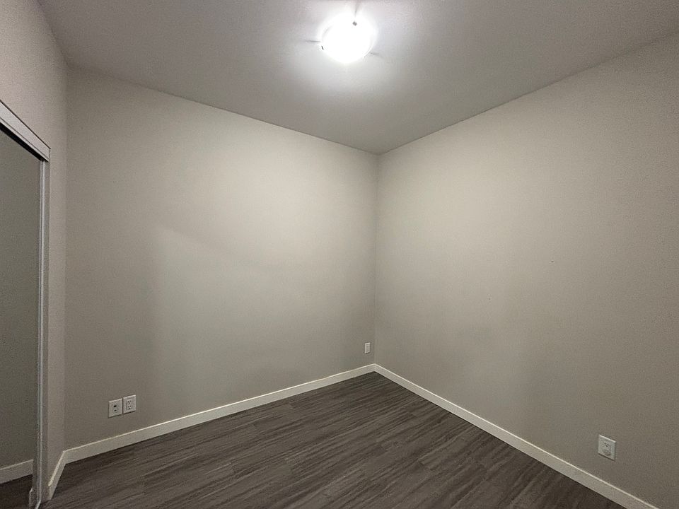 1st image of 488 Garden St #1495779