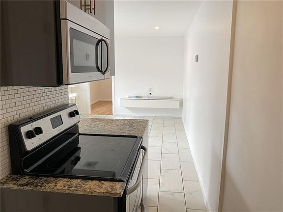 5th image of 1077 NE 32nd St