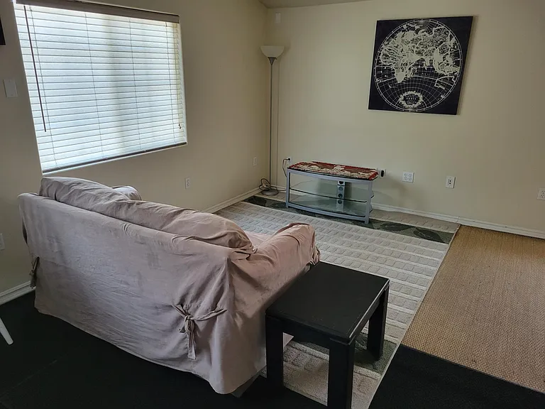 Camellia Dr — Photo 4
