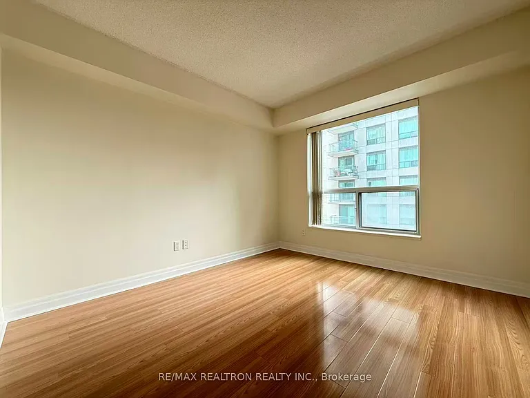 188 Doris Ave #803 — Photo 13