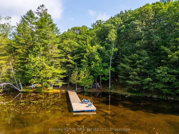1254 Barlochan Rd #4, Muskoka Lakes, ON P1P 1R2