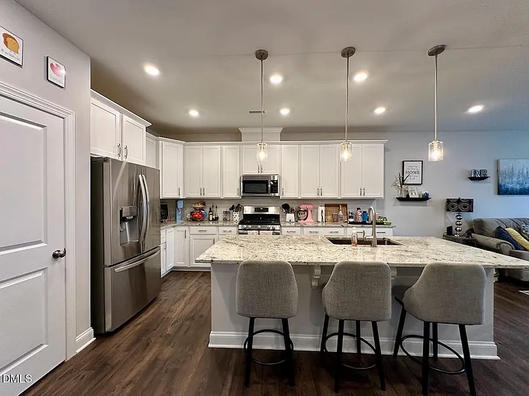 230 Marietta Way — Photo 6
