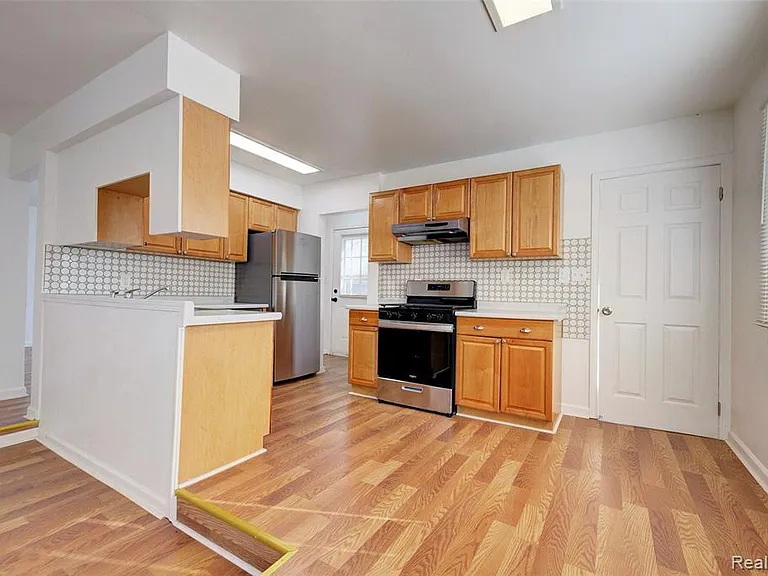 35030 Michelle Dr — Photo 15