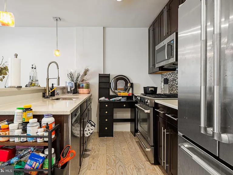 2101 11th St NW #103 — Photo 9
