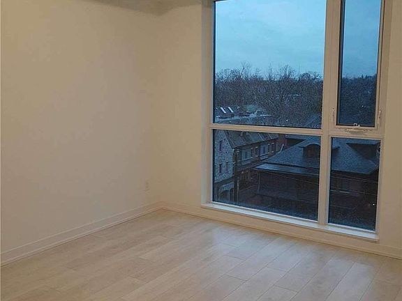 5th image of 223 Saint Clair Ave W #512