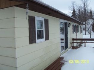 2068 N Black River Rd, Cheboygan, MI 49721