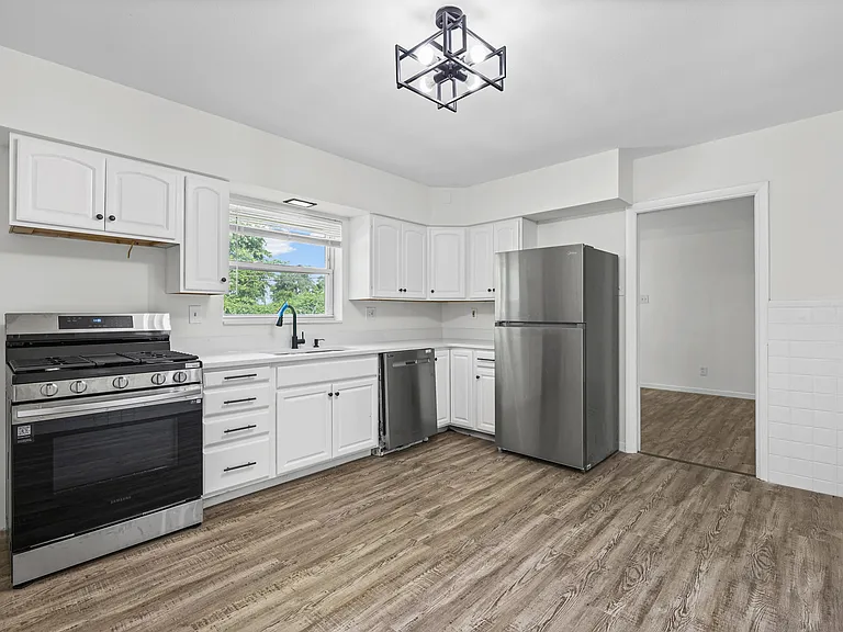 10325 Lookaway Dr — Photo 26