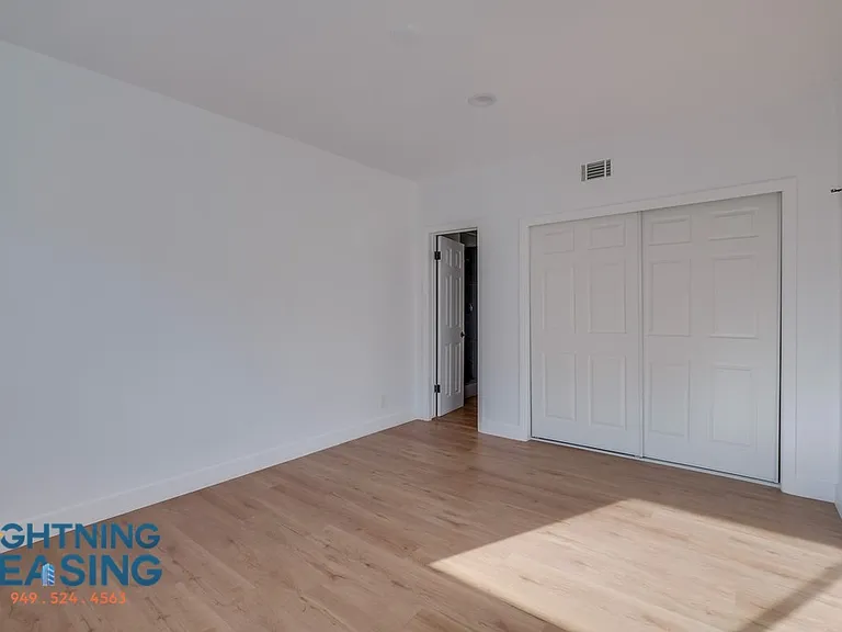 5312 Corteen Pl #16 — Photo 26