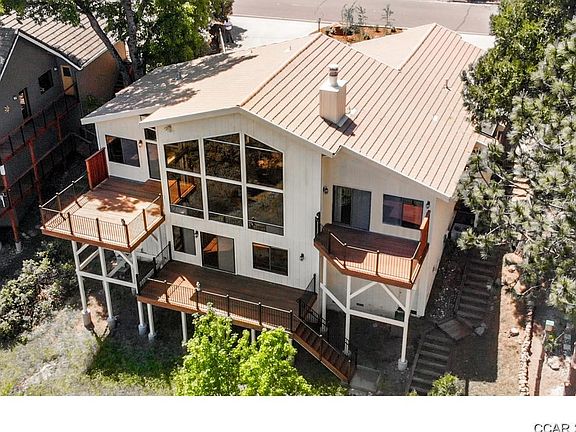 2nd image of 1147 Sandalwood Dr