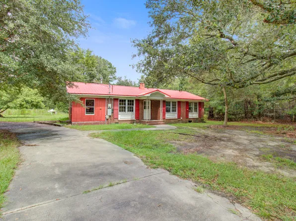 2042 Sniders Hwy, Walterboro, SC 29488