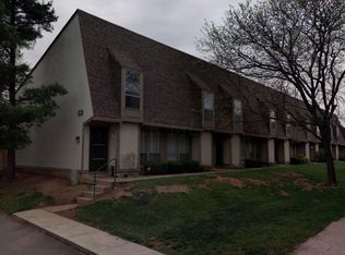 1078 Merrimar Cir N APT D, Columbus, OH 43220